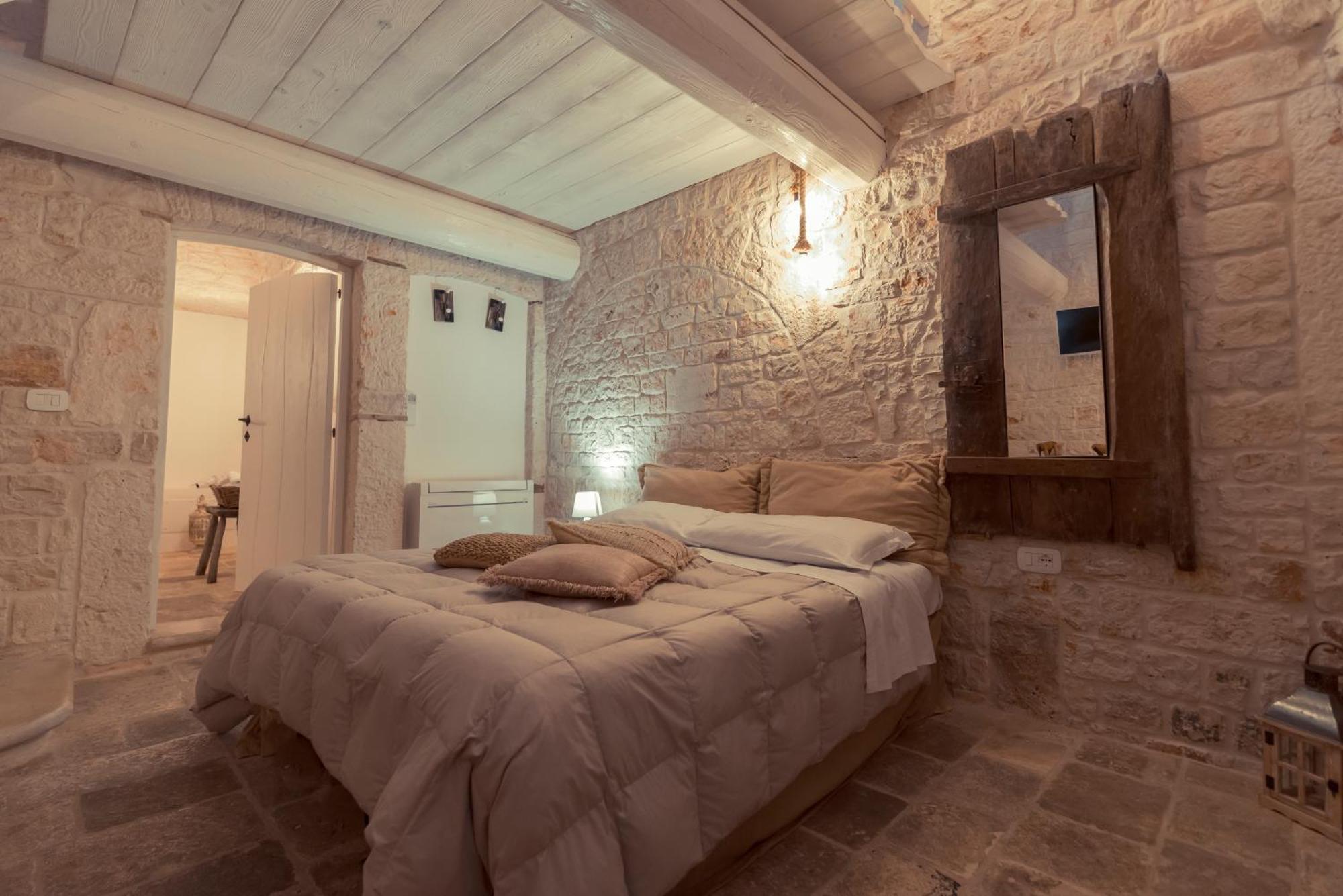Trulli Antichi Mestieri - Widespread Trulli In The Historic Center Bed & Breakfast Alberobello Exterior photo